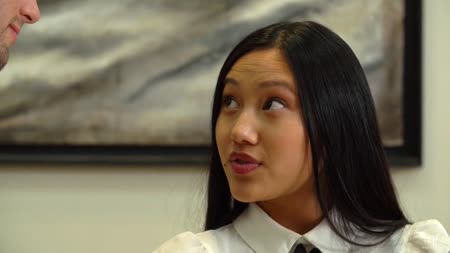 Красивая риелтор не против чпока с клиентом на работе 1