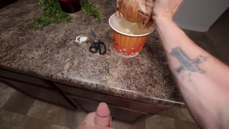 Решили вместе посмотреть фильм, но что то пошло не так 1