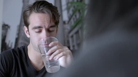 Бюст соседки так и вываливался из халатика 1