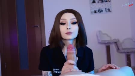 Красивишную вебкамщицу классно отымели в прямом эфире 8