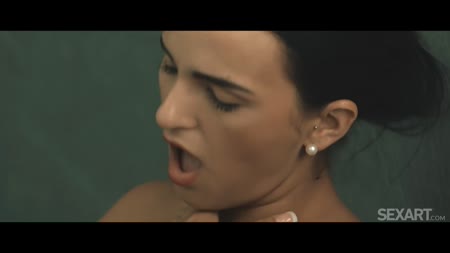 После минета в душе красотка захотела полноценного секса 5