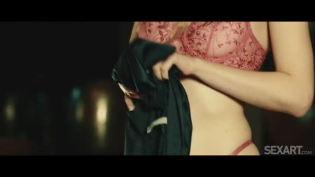 Любовница устроила со своим ухажером страстное вечернее порево 1