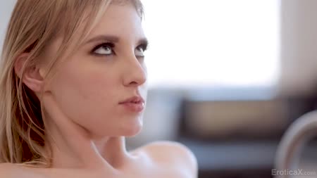 Парниша поставил раком красивую блондинку на кухне